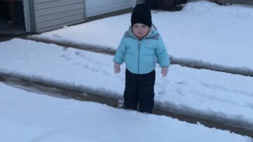 Baby-girls-adorable-reaction-to-playing-in-the-snow-will.jpg