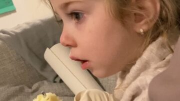Dads-Creative-Ice-Cream-Surprise-Melts-His-Daughters-Craving.jpg