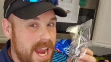 Dads-Hilarious-April-Fools-Joke-Will-Leave-You-in-Tears.jpg