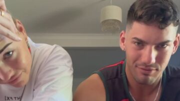 Overwhelmed-with-Joy-Couples-Priceless-Reaction-to-Their-Pregnancy-News.jpg