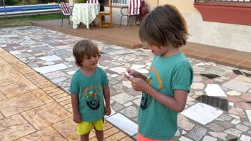 Shocking-News-Kids-React-to-Surprise-Baby-Sibling-Announcement.jpg