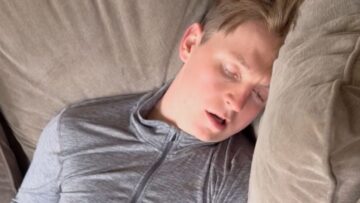Sleepy-Boyfriend-vs-TV-Remote-Hilarious-Trick-Leaves-Him-Talking.jpg