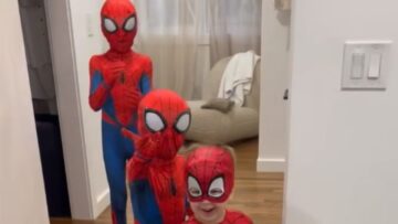 Three-Tiny-Spider-Man-Fans-Get-Ready-for-Halloween-in-Adorable.jpg