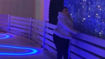 Watch-This-Bold-Skater-Faceplant-into-Hilarity-Who-Knew-Ice.jpg
