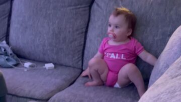 10-month-old-babys-adorable-dance-moves-steal-the-show-Cute.jpg