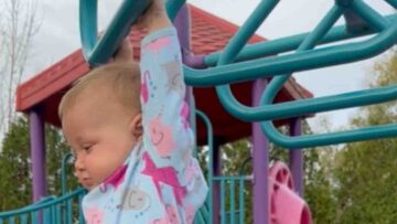 Baby-girl-shows-off-impressive-strength-like-a-pro.jpg