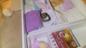 Carpet-python-surprises-teen-by-hiding-under-bed-Adorable.jpg