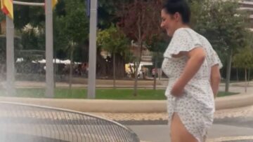 Cooling-Off-Watch-This-Womans-Hilarious-Fountain-Slip-Try.jpg