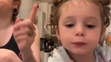 Little-Girl-Takes-on-Buldak-X2-Noodles-A-Spicy-Challenge.jpg