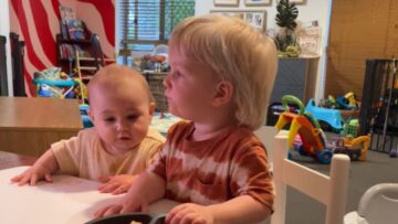 Sibling-rivalry-at-its-best-Baby-tries-to-snatch-food.jpg