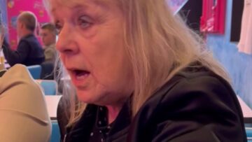 Unexpected-Kindness-Grandmas-Sweet-Encounter-at-Karens-Diner-Heartsome.jpg