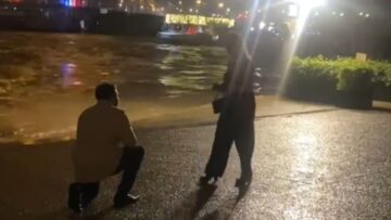 Unexpected-Proposal-When-Love-Meets-Laughter-in-a-Hilarious-Mix-Up.jpg