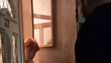 After-5-Long-Years-Apart-a-Gentlemans-Surprise-Brings-Tears.jpg
