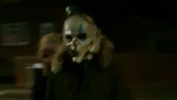 Boyfriends-Epic-Horror-Mask-Prank-Sends-Girlfriend-Besties-Screaming.jpg