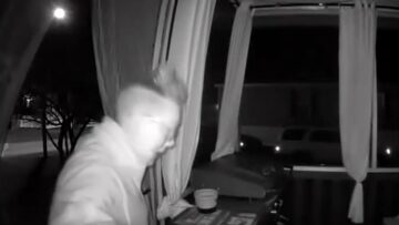 Surprising-Doorbell-Moment-Watch-This-Womans-Hilarious-Shock-Try.jpg