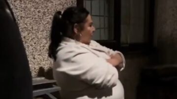 Watch-Moms-Epic-Reaction-to-Fireworks—You-Wont-Believe-This.jpg