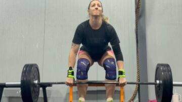 Weightlifting-Wipeout-She-Aims-for-145-lbs-and-Lands-a.jpg