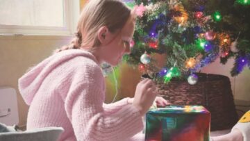 Joy-Unleashed-Young-Girls-Heartfelt-Meta-Quest-3-Unboxing-Surprise.jpg