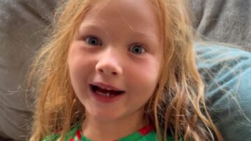 Little-Girls-Delightful-Tooth-Fairy-Visit-Adorable.jpg