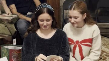 Moms-Emotional-Surprise-A-Dream-Cruise-Unveiled-for-Her-Daughters.jpg