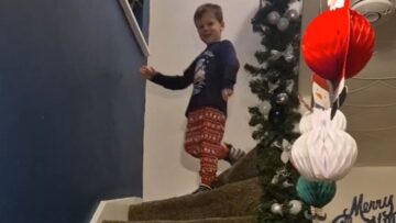 Two-Brothers-Joyful-Christmas-Morning-Unforgettable-Gift-Reactions-Heartwarming.jpg