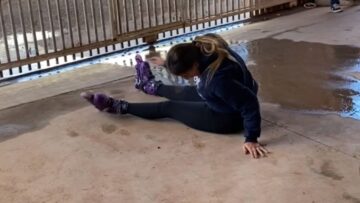 Wheels-of-Fortune-Watch-This-Womans-Hilarious-Roller-Skating-Wipeout.jpg