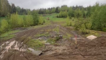 Confident-Cyclist-Takes-a-Muddy-Dive—Will-You-Laugh-or-Cringe.jpg