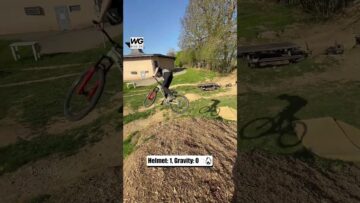 Cyclists-360-Spin-Goes-Awry—Helmet-to-the-Rescue-Try.jpg